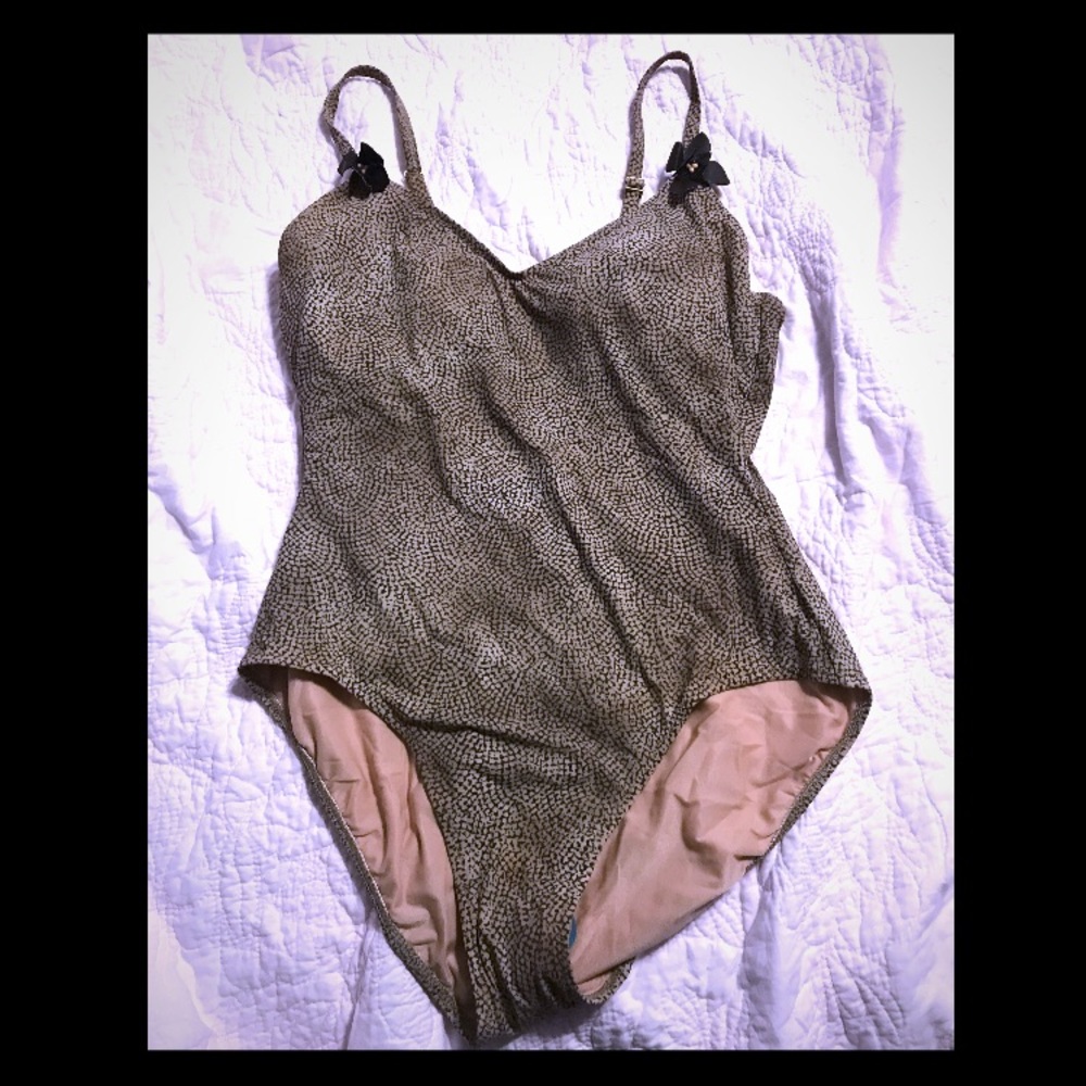 Tigris Swimsuit with Flowers