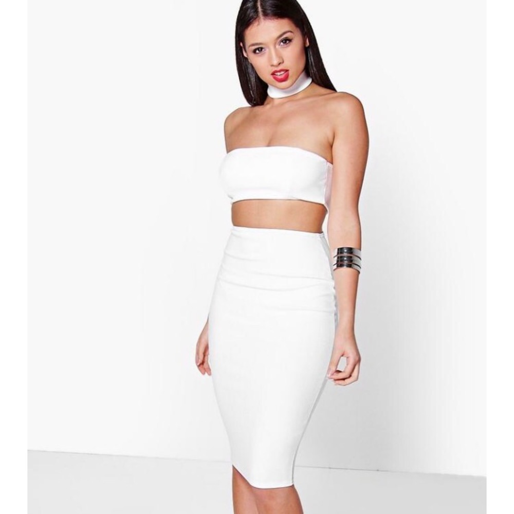 Jelena Choker Cut Out Midi Dress