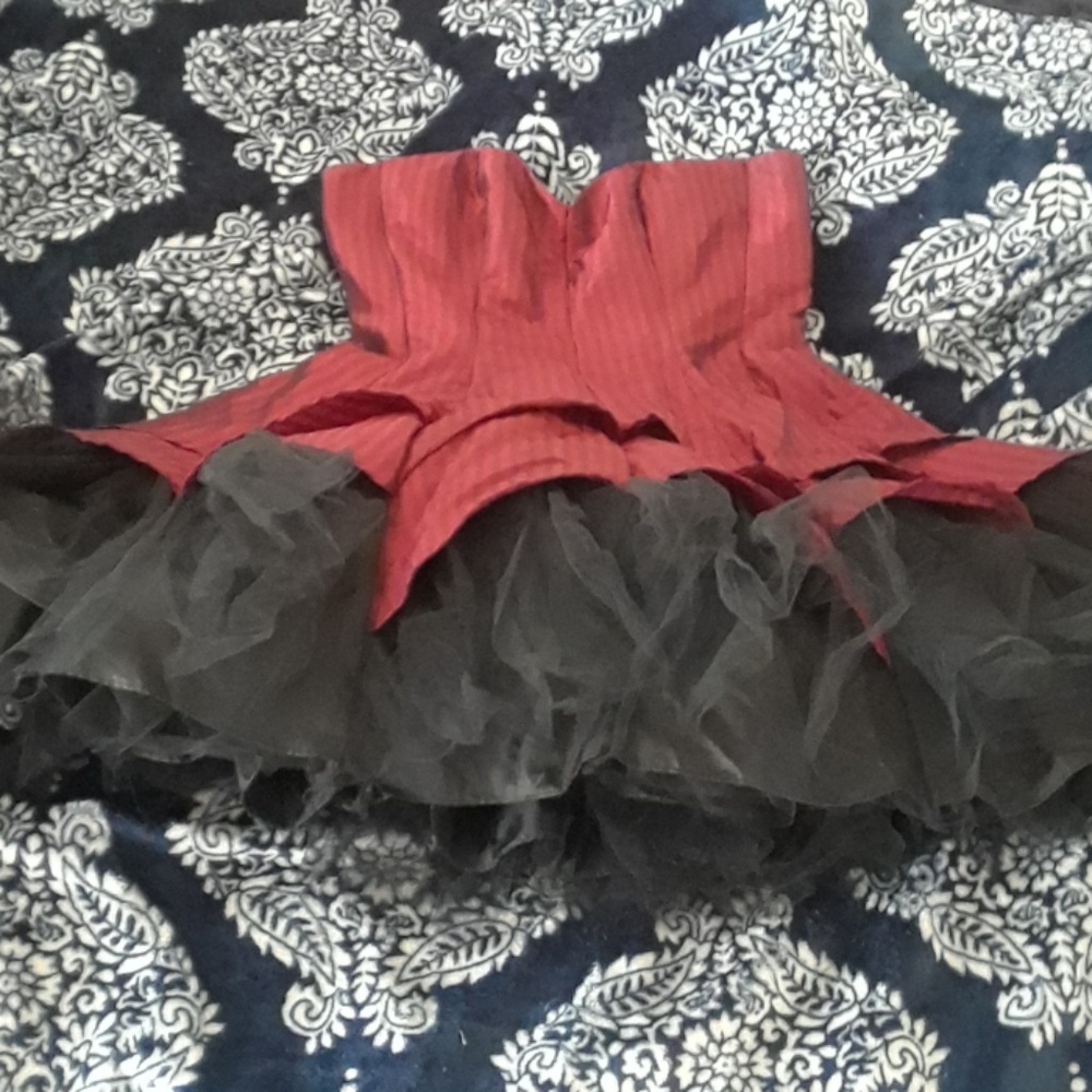 Red strapless dress
