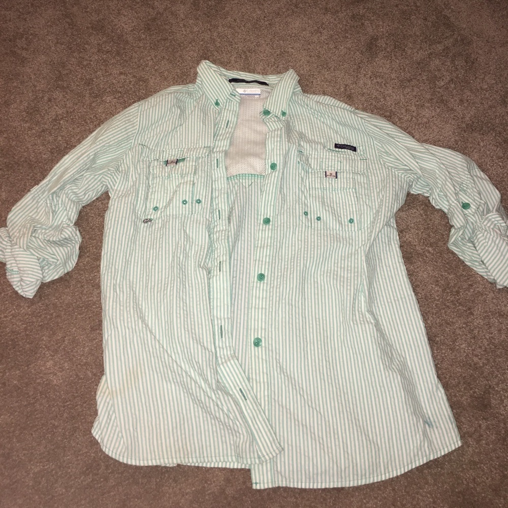 Women's Columbia shirt