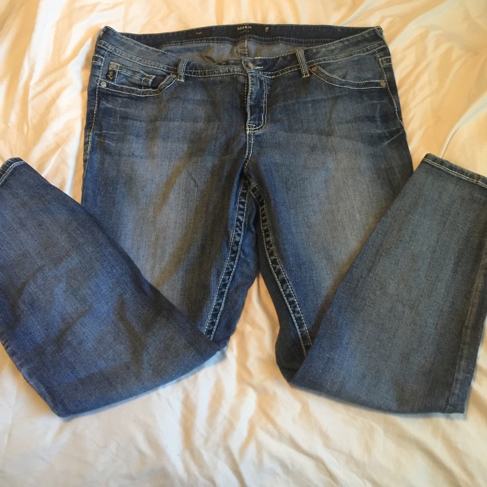 Blue skinny jeans