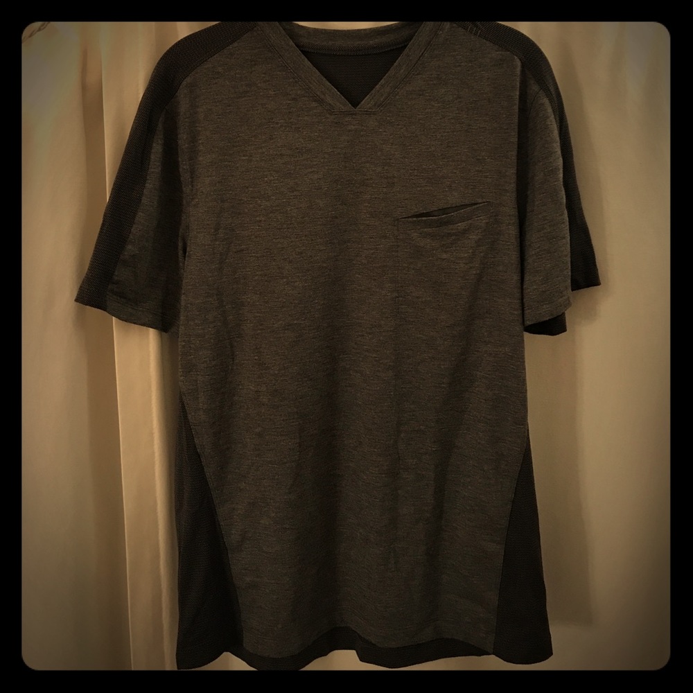 Men's Lululemon t shirt