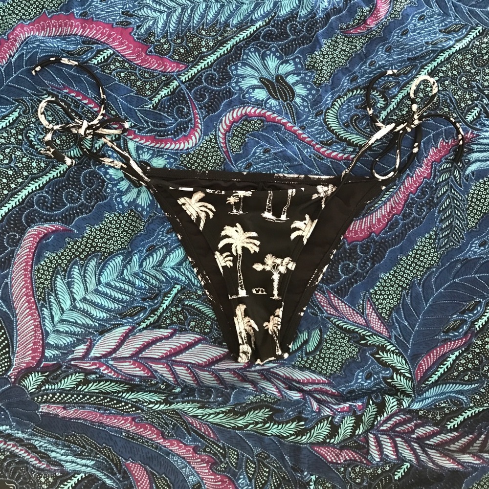 RVCA Tie Side Bikini Bottom - DONATING SOON