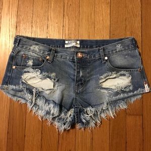 ONE TEASPOON denim shorts. LIKE NEW!