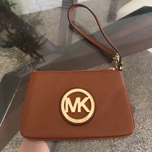 Michael kors wristlet