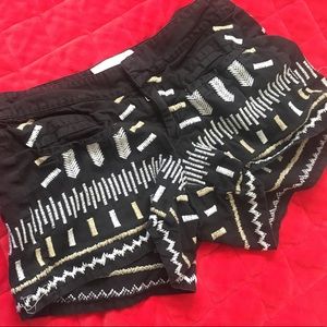 BLACK CHROMED SHORTS