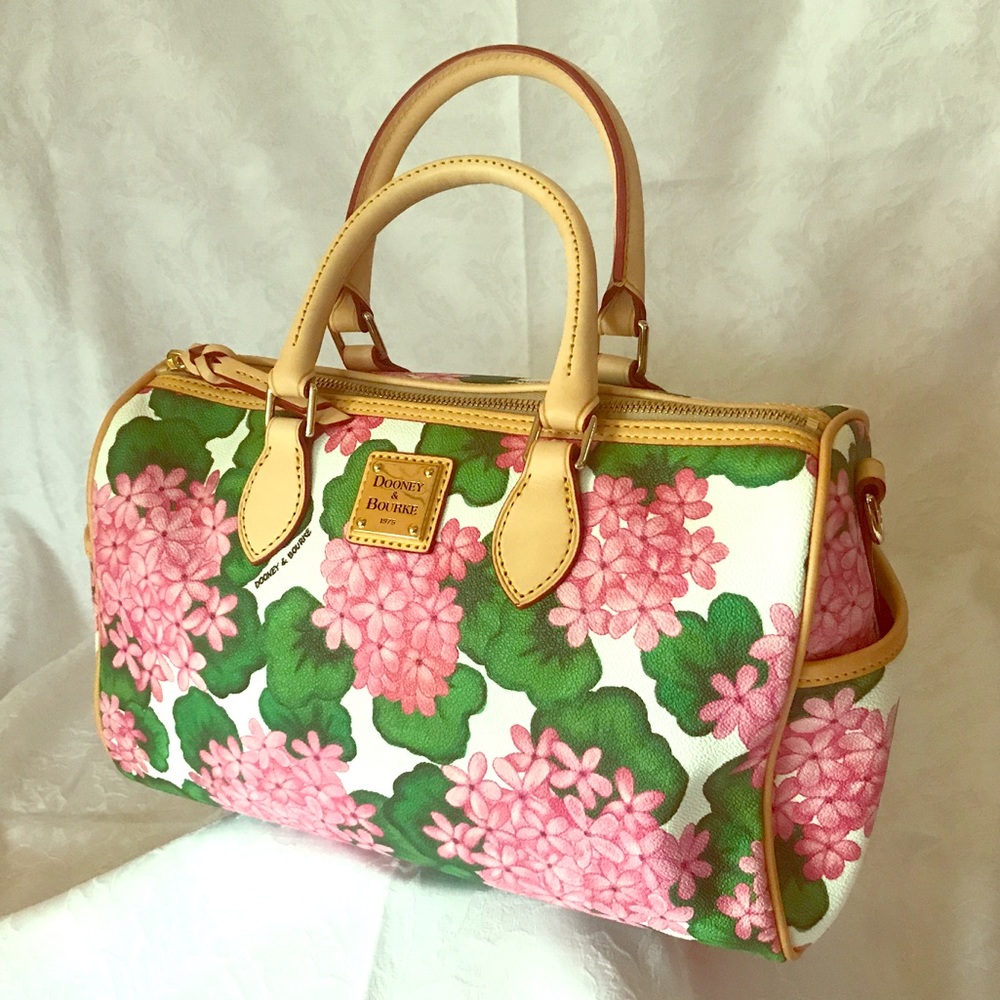 Dooney & Bourke handbag new with registration