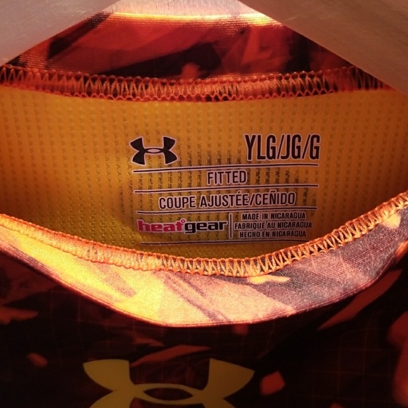 Workout top - Picture 4 of 6