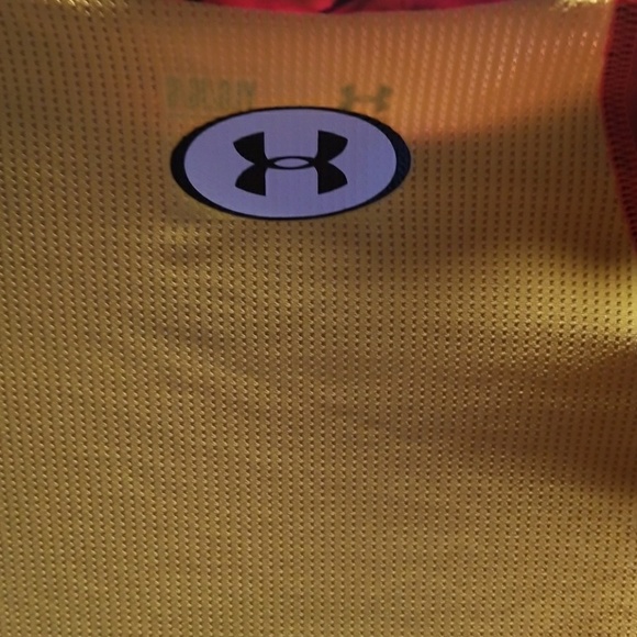 Workout top - Picture 6 of 6