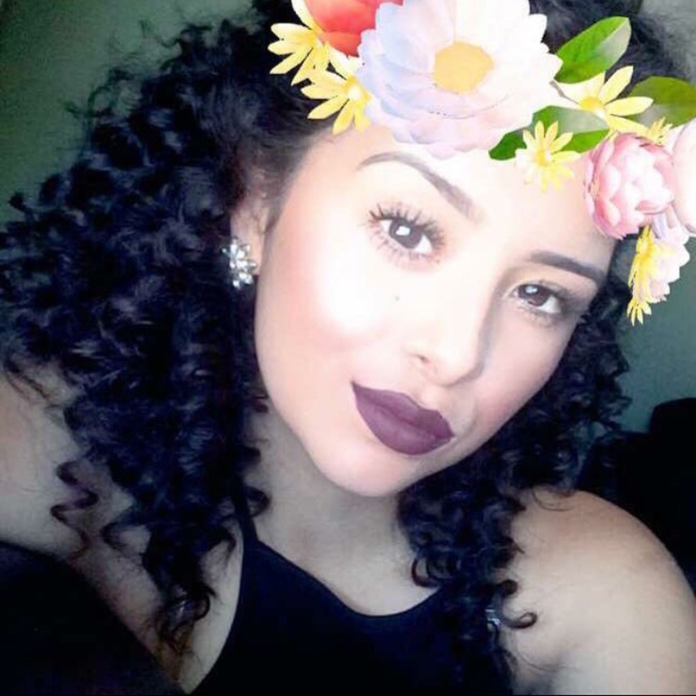 Meet your Posher, Sonia