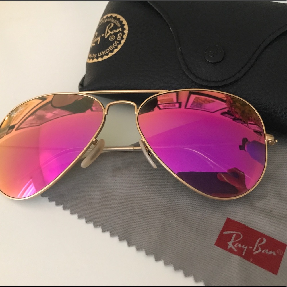 Pink mirrored Ray-Ban aviators matte gold rims