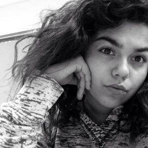 Meet your Posher, Dominique