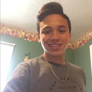 Meet your Posher, Ethan