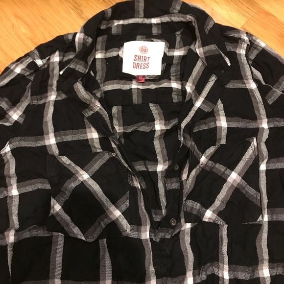 Shirt dress - Picture 2 of 2