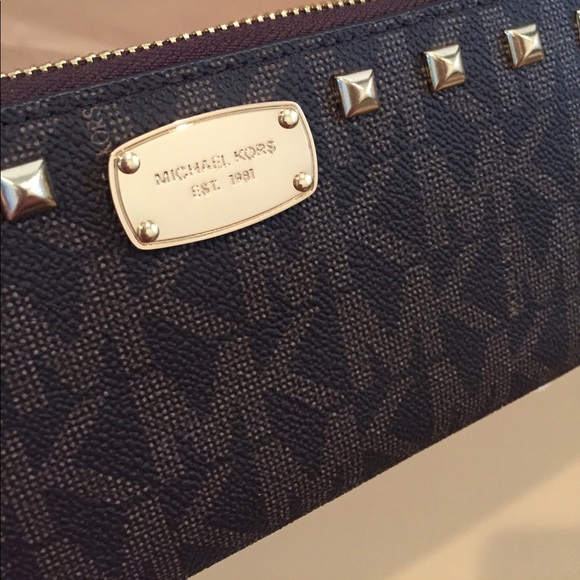 🌷SOLD🌟✅Michael Kors Jet Set Item ZA Brown🌹🌴 - Picture 5 of 8