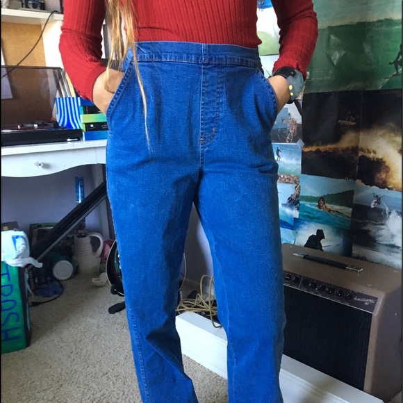 Mom jeans! - Picture 1 of 4