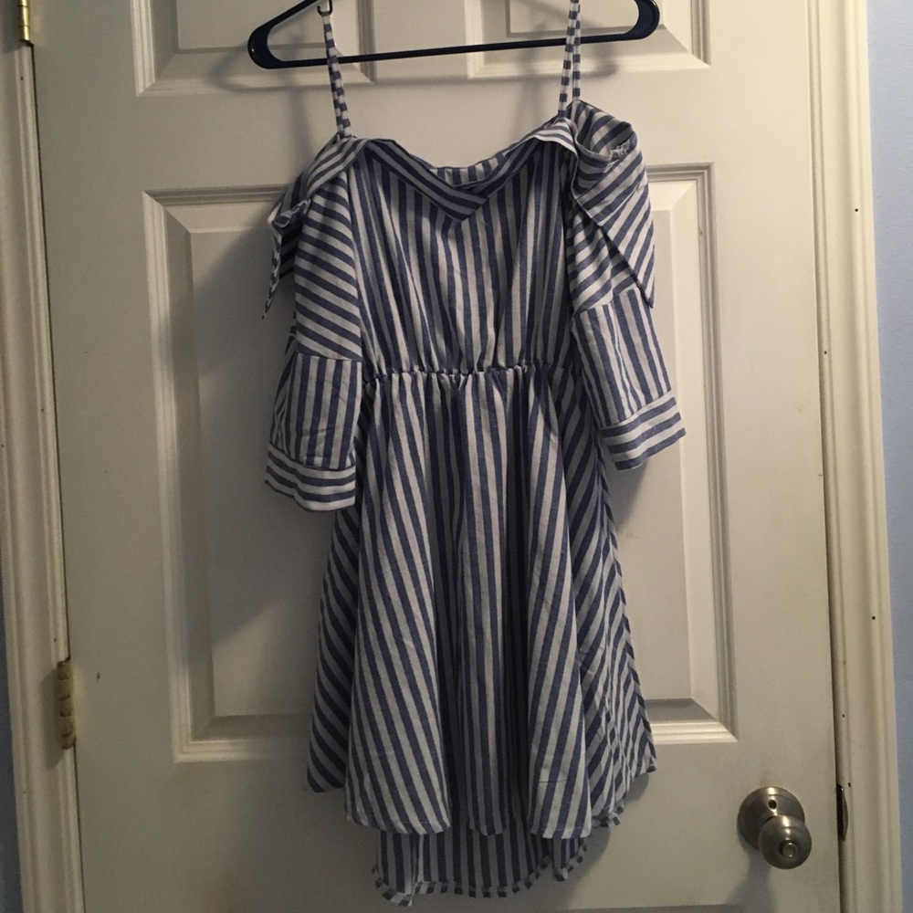 Off the shoulder - striped dress Never Worn