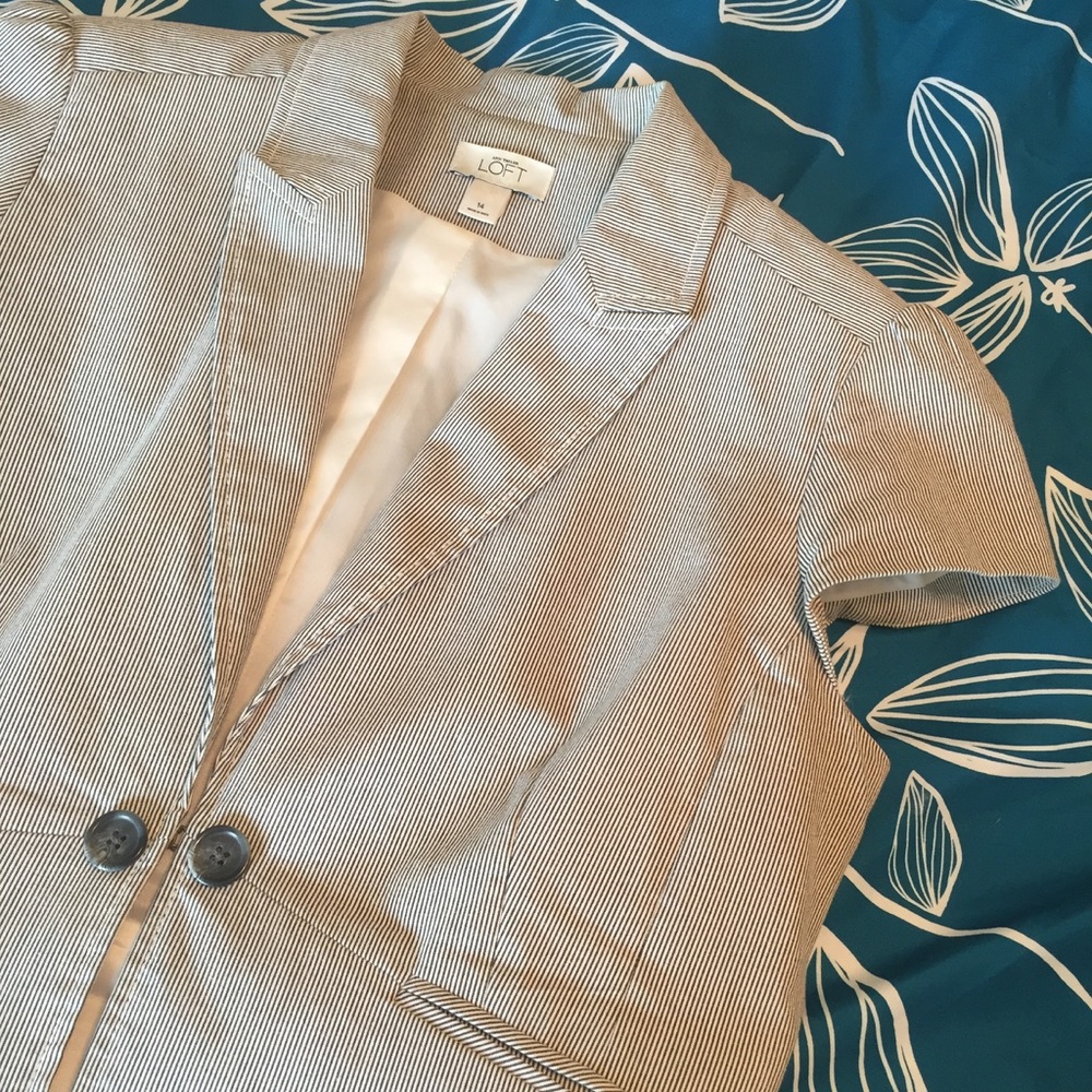 🎉SALE🎉 Loft cap sleeve blazer with peplum back