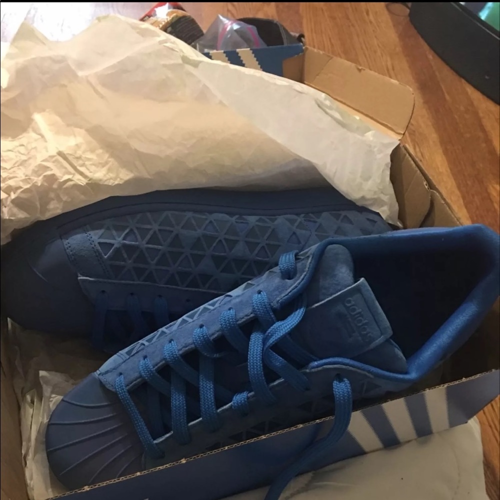 Addidas men's shoes brand new never worn