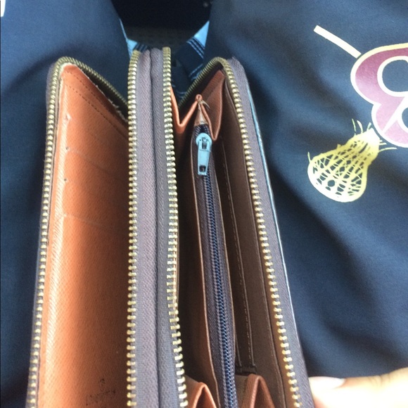 Loui Vuitton wallet - Picture 4 of 6