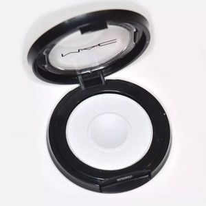 NEW DESIRES MAC INTO THE WELL EYESHADOW THINK KINK