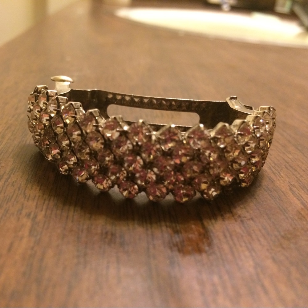 Dance hair clip