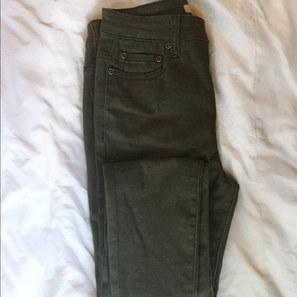 Forever 21 - High rise olive jeans