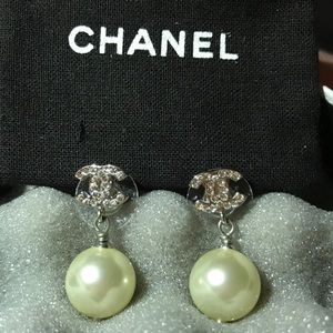 Chanel Crystal Pearl CC Drops earrings silver