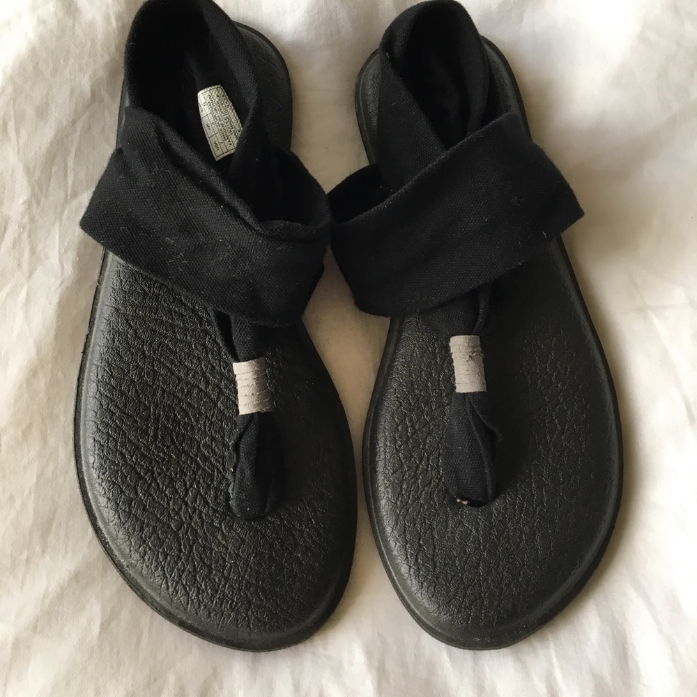 Sanuk sandals