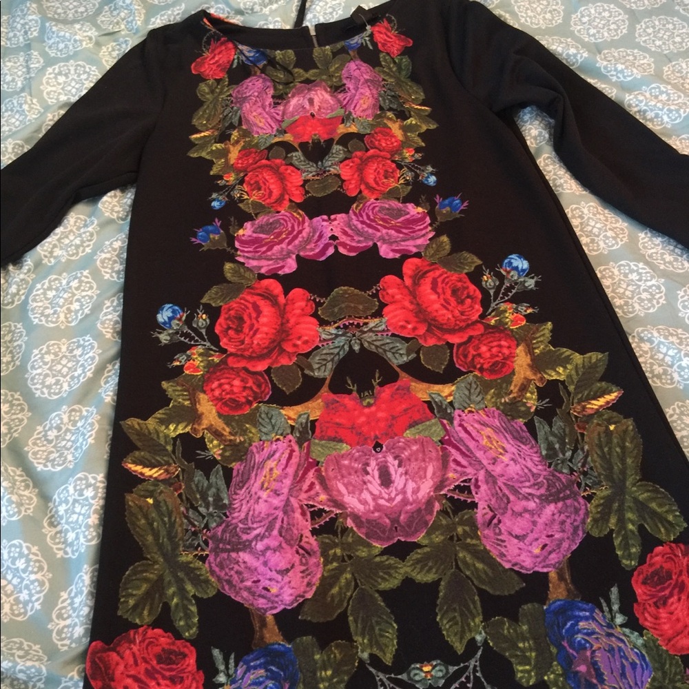 H&M dress xs black floral