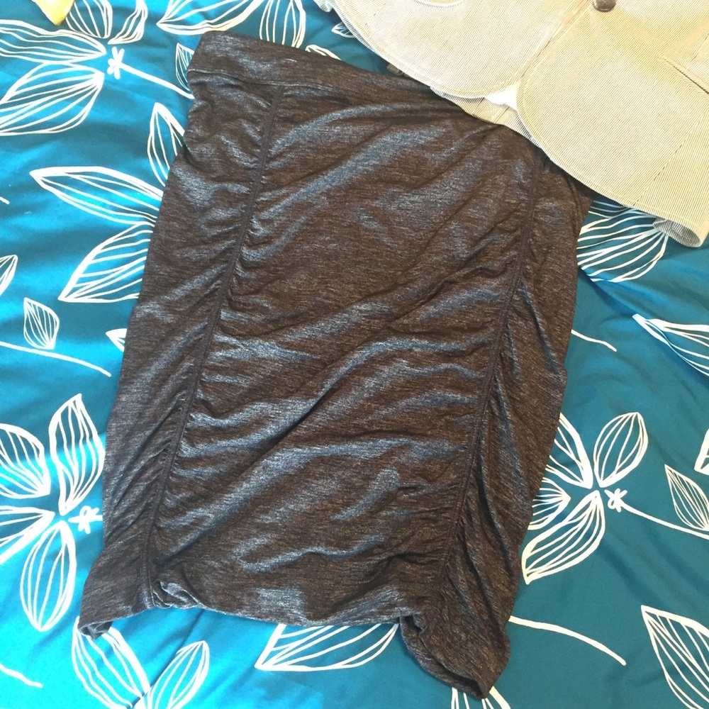 Athleta rouched skirt. NWOT