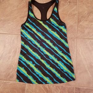 Champion running tank size small