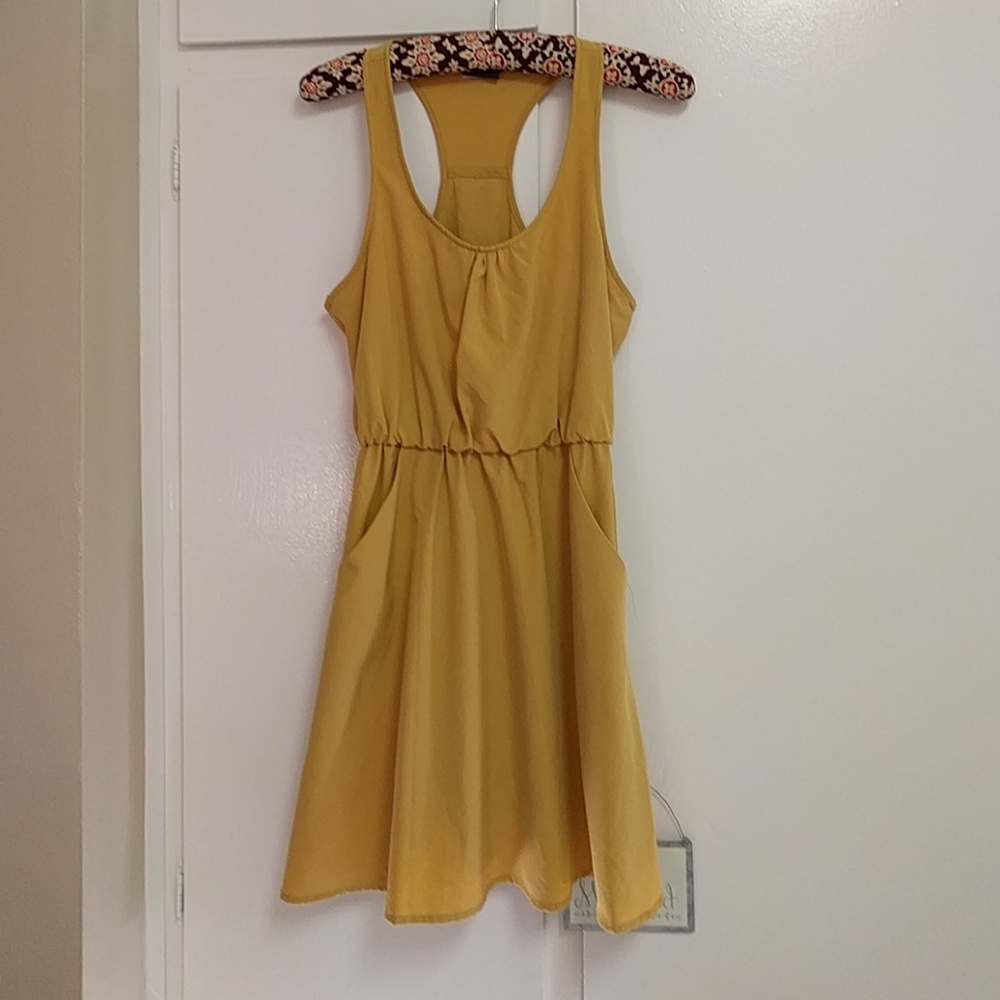 Gold/yellow summer dress
