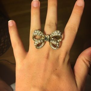 BETSEY JOHNSON bow ring