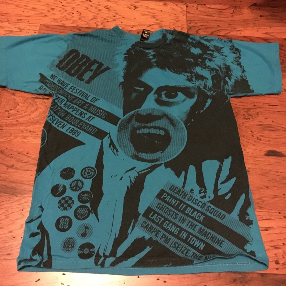 Obey graphic tee