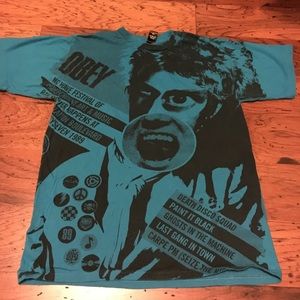 Obey graphic tee