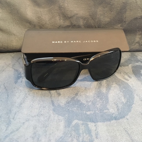 Marc Jacobs women's sunglasses - Picture 1 of 4