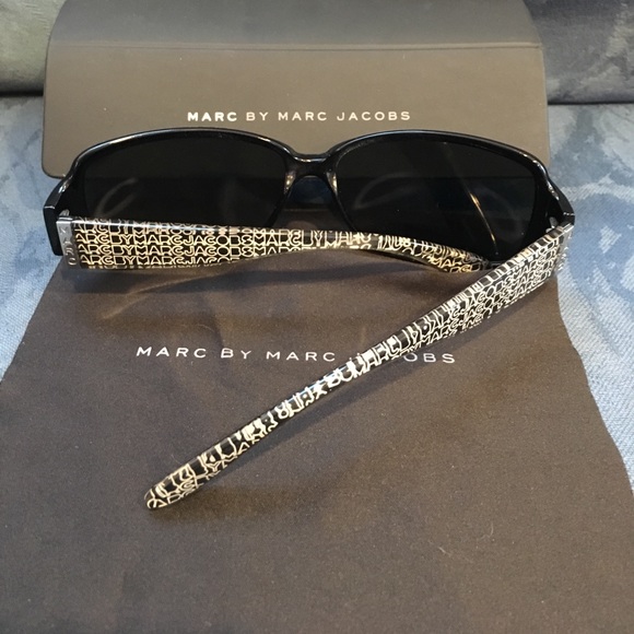 Marc Jacobs women's sunglasses - Picture 4 of 4