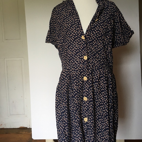 EUC Banana Republic Rayon Dress - size S Small - Picture 3 of 6