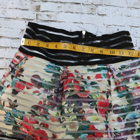 Touch me women's skirt black and floral - Picture 7 of 8