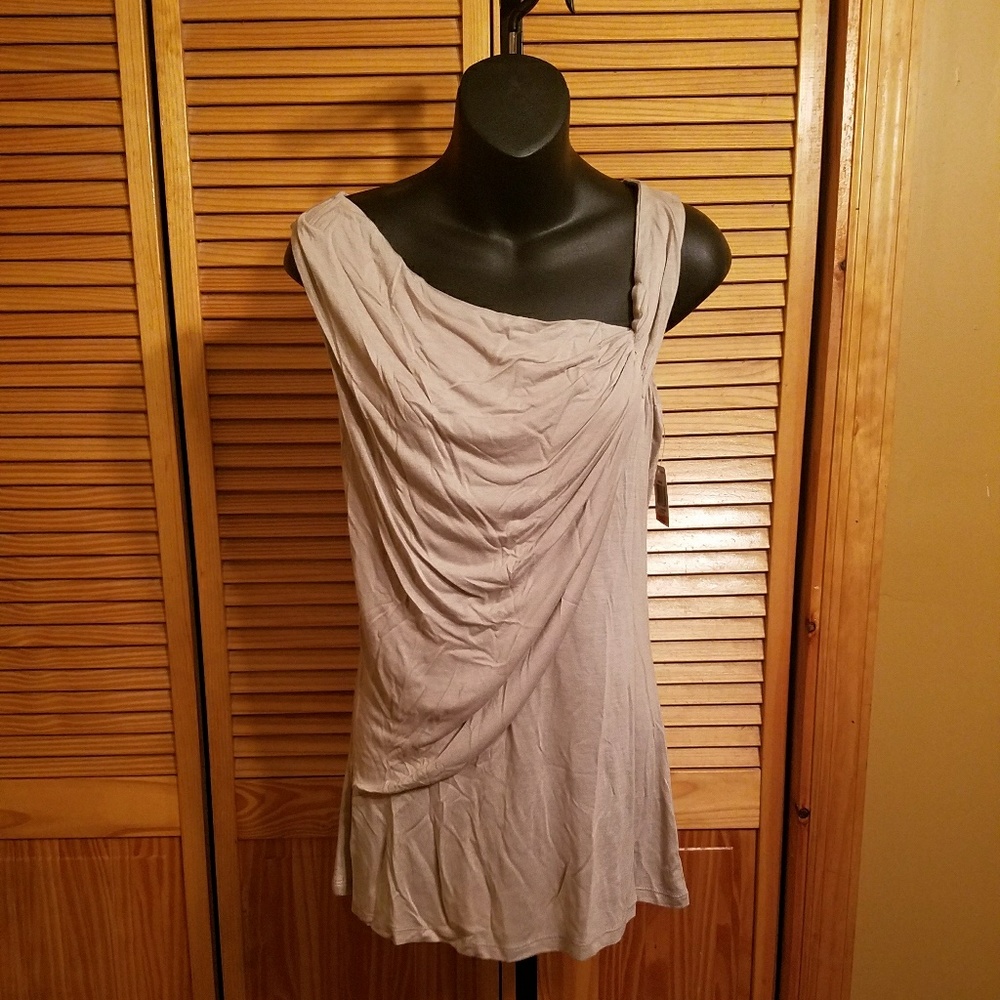 NWT summer top!!