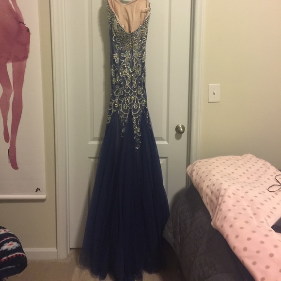 Mermaid Prom Dress w/ Beautiful Train! - Picture 4 of 5