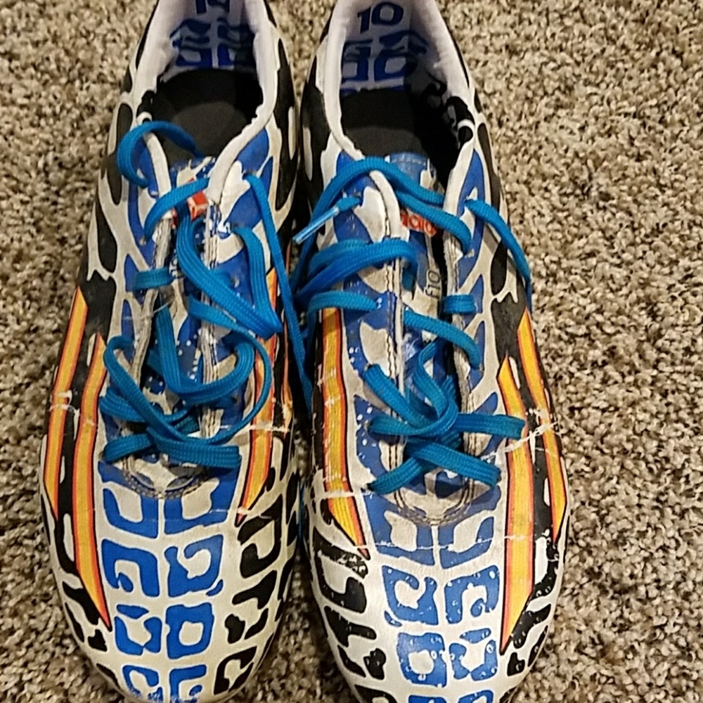 Adidas messi cleats
