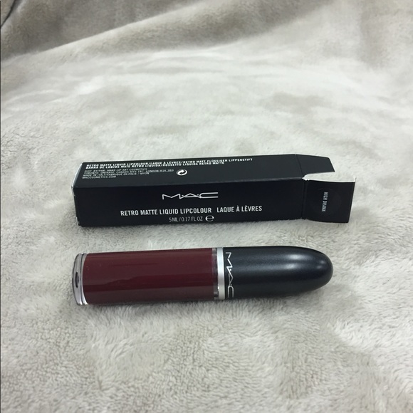 New MAC matte lip color High Drama - Picture 5 of 5