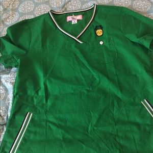 Koi green scrub top small