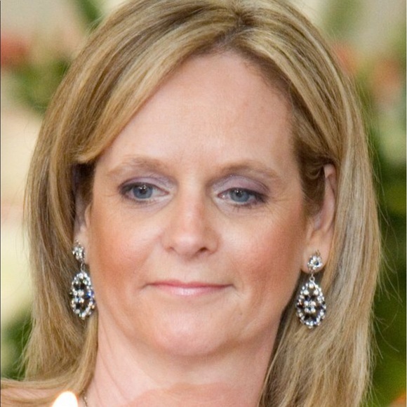 Meet your Posher, Barbara - Picture 1 of 1