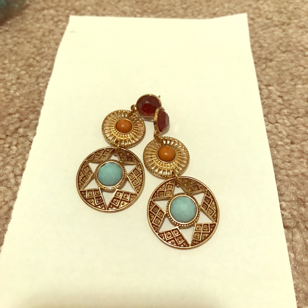 Stylish jewelry!!
