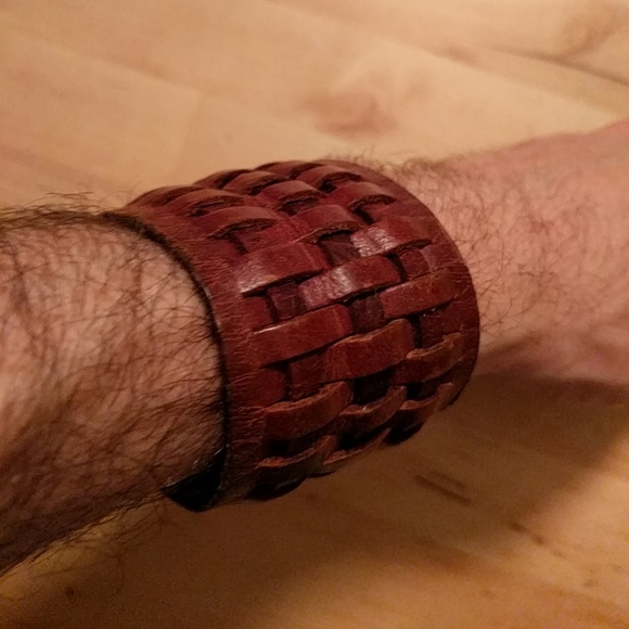 Genuine leather braclet - Picture 2 of 2