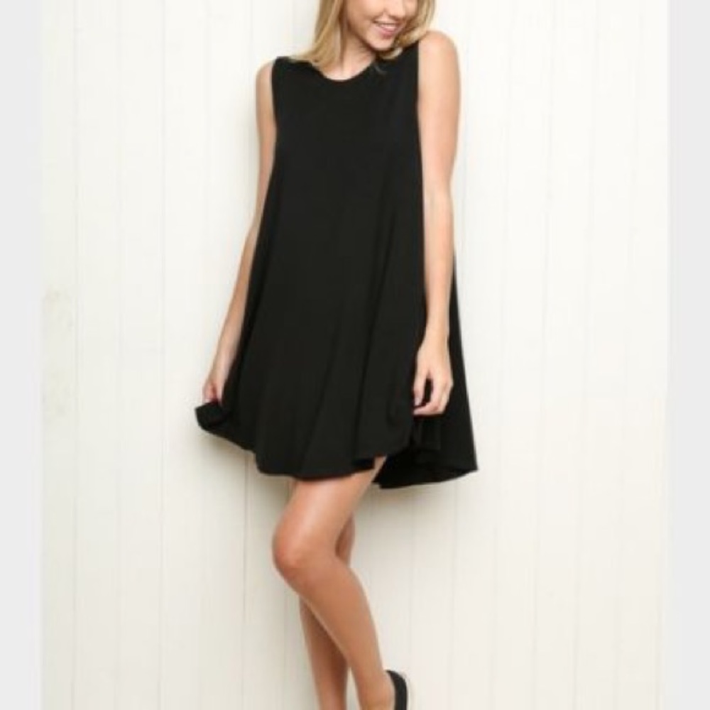 Brandy Melville Alena Dress
