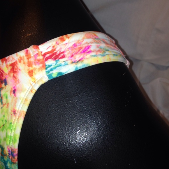 NWOT HOBIE®️BOHO GYPSY RETRO TIE DYE BIKINI BOTTOM - Picture 2 of 3